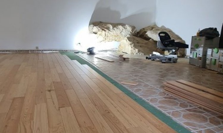 Parquet massif flottant